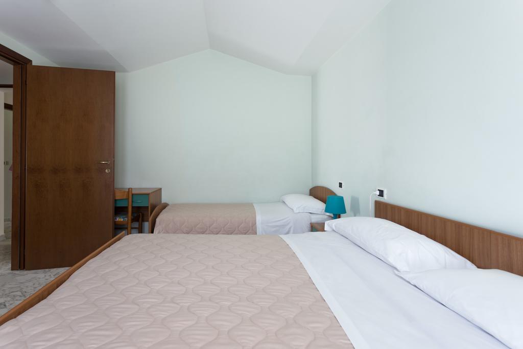 Hotel Roma Pineto Exterior foto